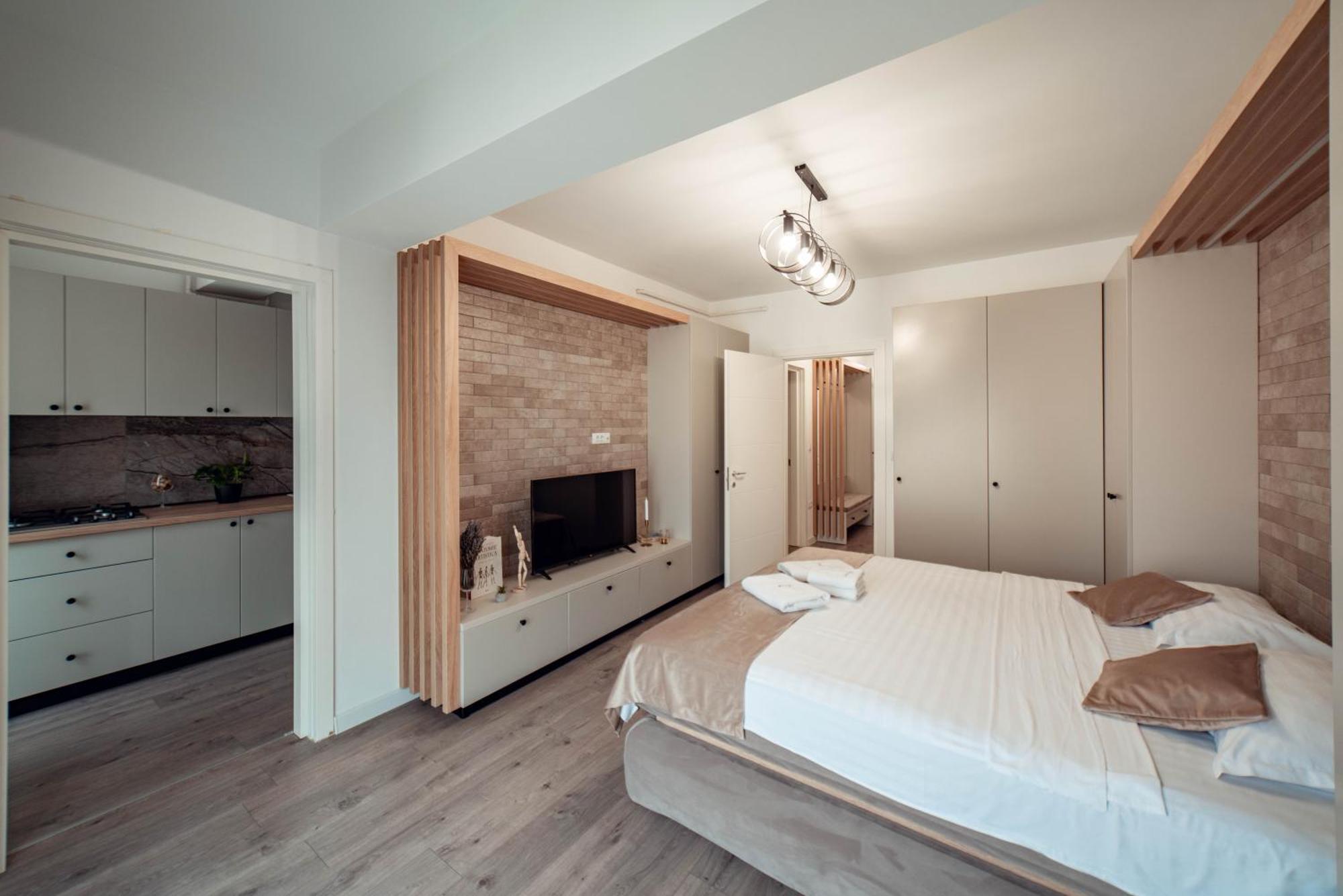 Palace Of Culture & Palas Mall Collection Suites & Studios Iasi Exterior photo
